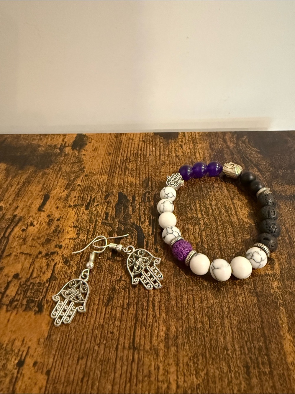 Hamsa Charm White Howlite and Purple Beaded Bracelet with Silver Earrings